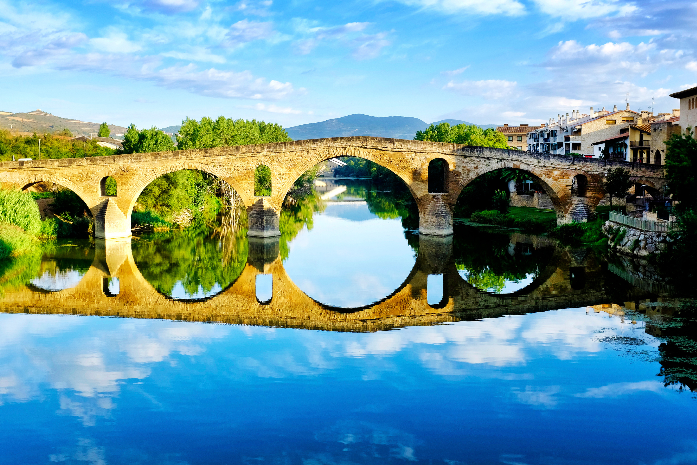 12_Puente_La_Reina_–_Gares[1].webp